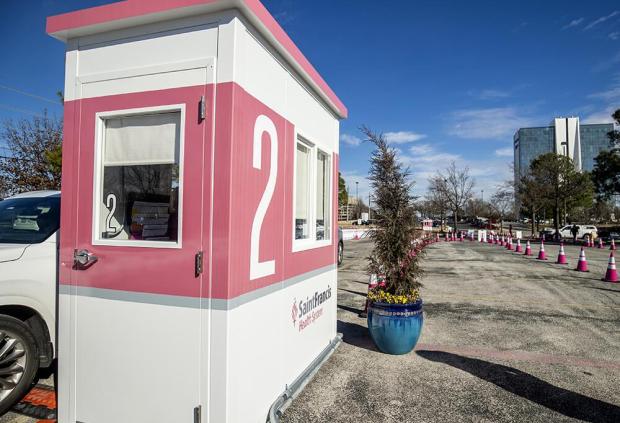Exterior view of check-in booth number 2 at Warren Clinic drive-thru flu shot
