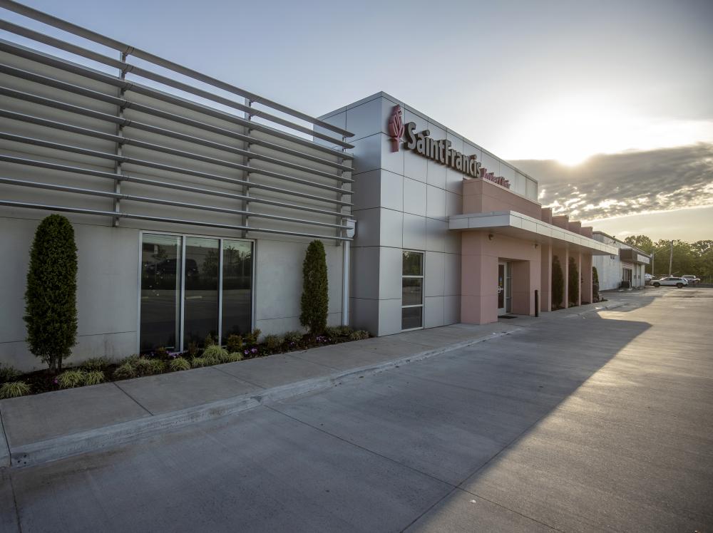 exterior view of Saint Francis Xavier Medical Clinic in Tulsa