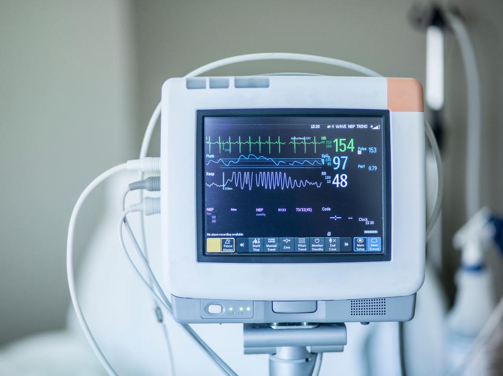 A clinic heart monitor showing healthy heart rate